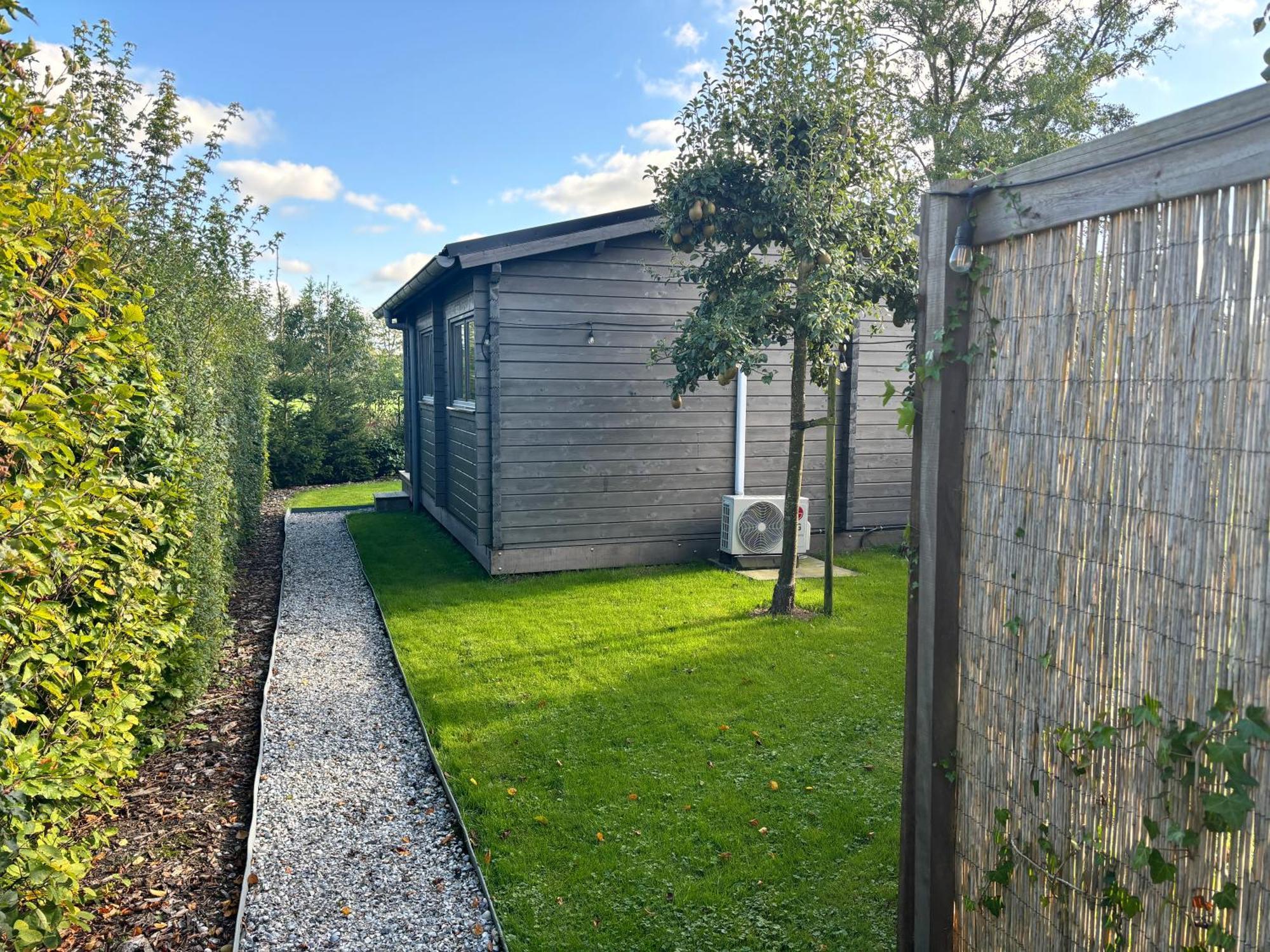 Chalet In Het Groen Met Airco Drachtstercompagnie المظهر الخارجي الصورة